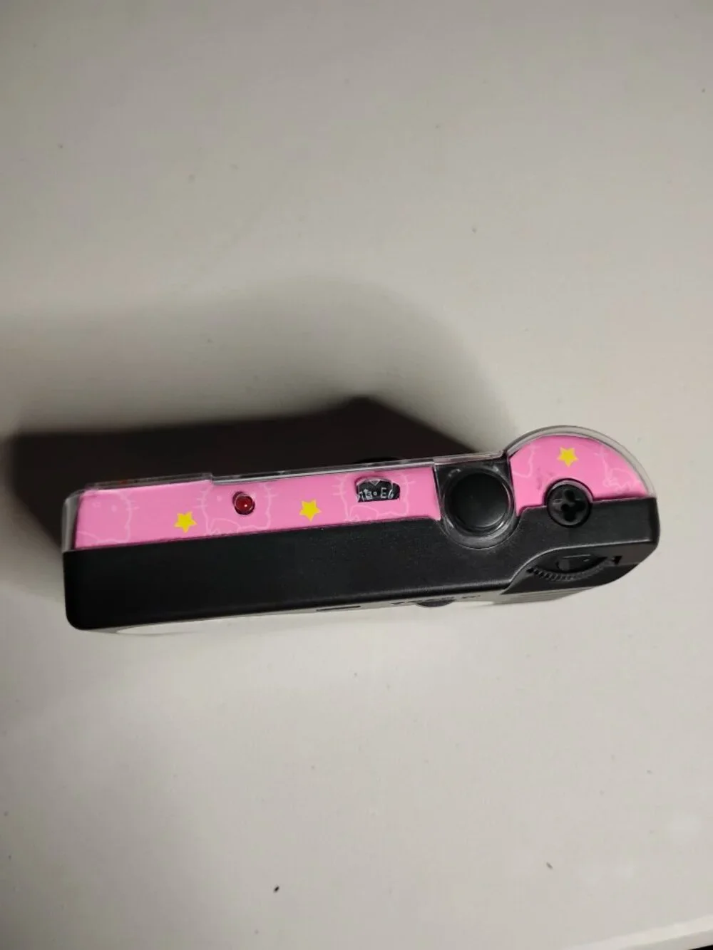 Vintage Hello Kitty Sanrio Collectible Single Use 35mm Flash Camera